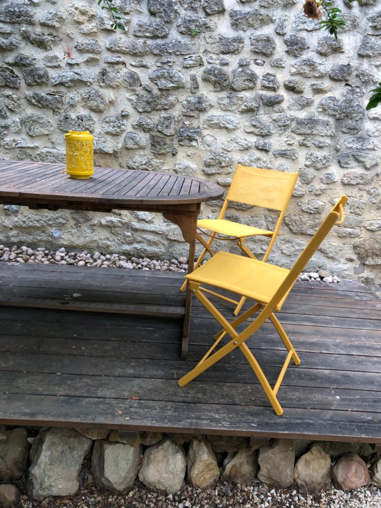 Petit Loft Sur Jardin En Centre-Ville ユゼ エクステリア 写真