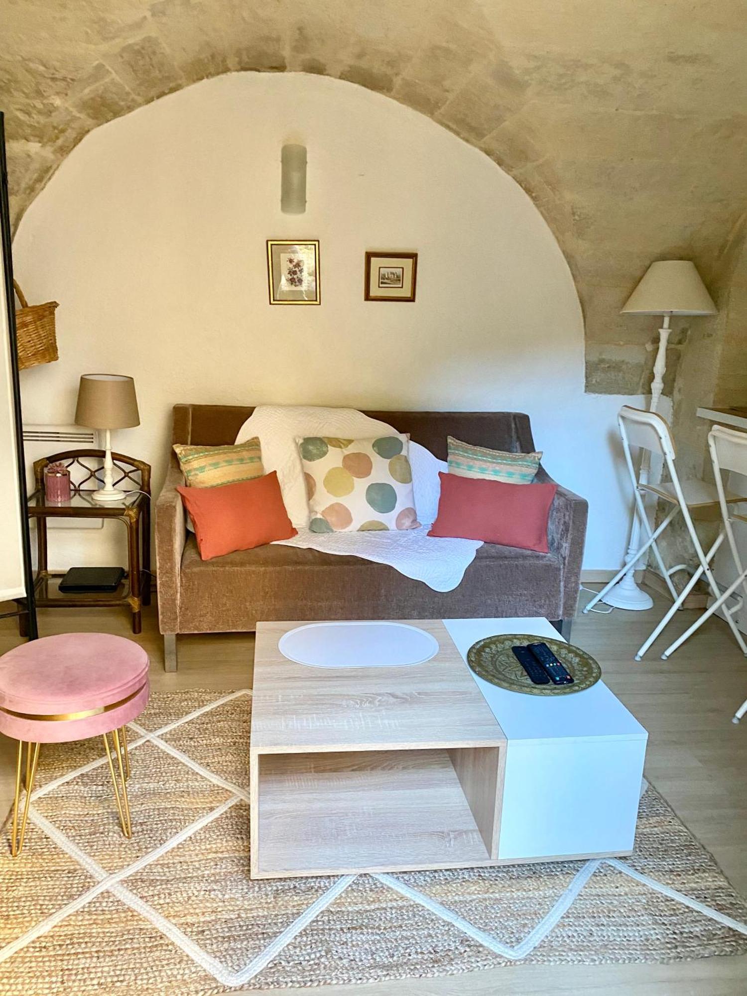 Petit Loft Sur Jardin En Centre-Ville ユゼ エクステリア 写真